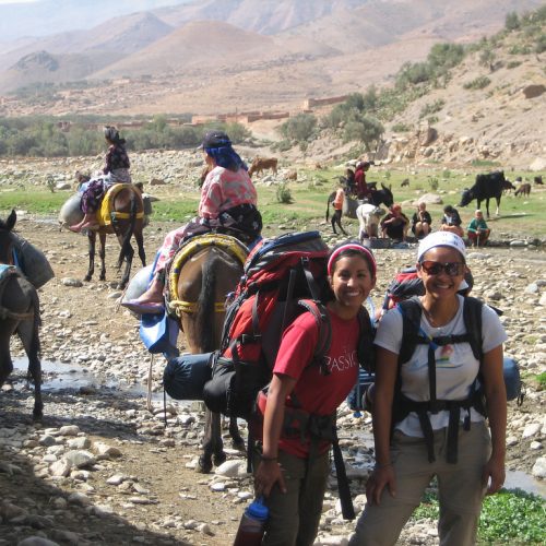 two-women-trekking-in-morocco-valley